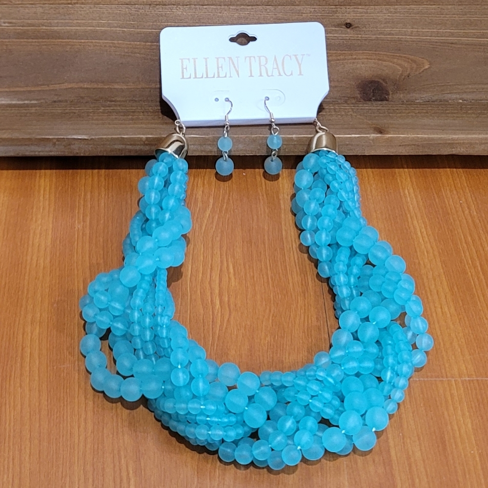 Ellen Tracy Blue Chunky Statement Necklace